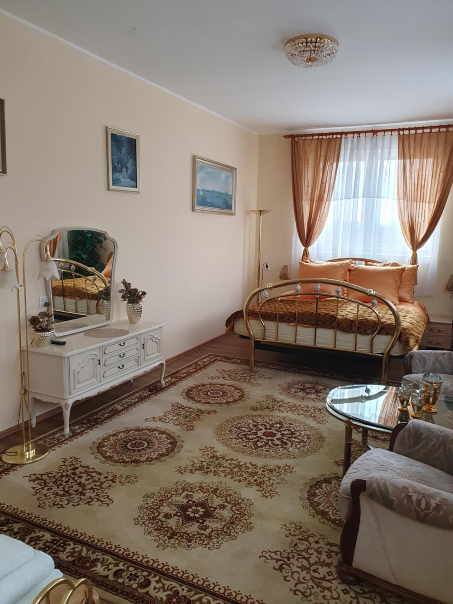 Hotel Dworek Wroclaw Ngoại thất bức ảnh