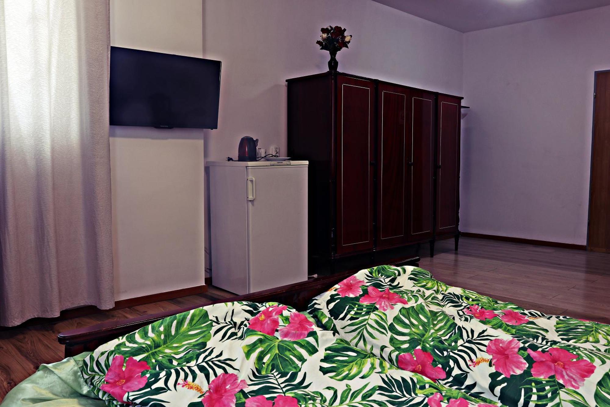 Hotel Dworek Wroclaw Ngoại thất bức ảnh